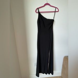 One shoulder black gown with front slit